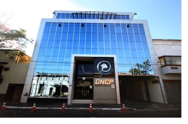 DNCP otorga reconocimiento a la Dinac por la correcta ejecución de sus licitaciones | .::Agencia IP::.