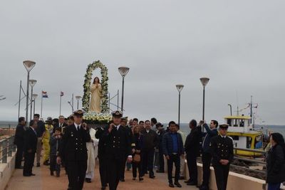 Colorida procesión por Día de Stella Marys y la Armada paraguaya - Nacionales - ABC Color
