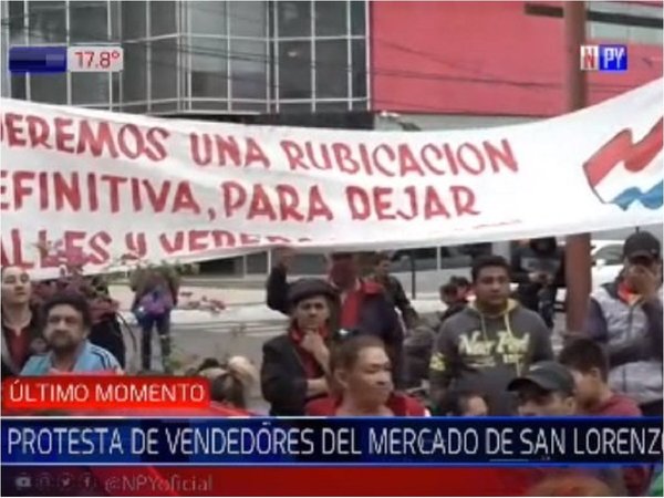 Trabajadores del mercado de San Lorenzo exigen reubicación