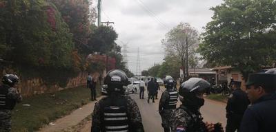 Familiares de comisario fallecido piden renuncia del comandante Walter Vázquez - ADN Paraguayo