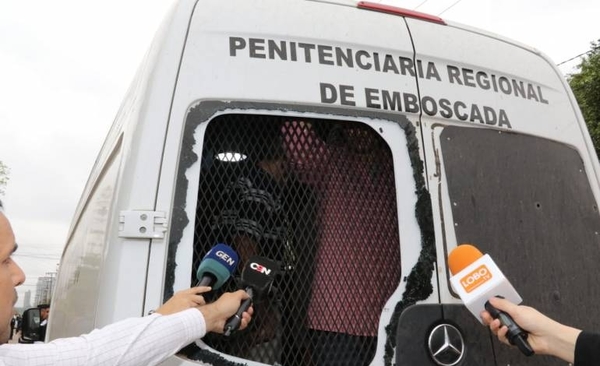 HOY / Narcos calcularon segundo a segundo fuga del jefe, la fiscal abortó audiencia 21 minutos antes