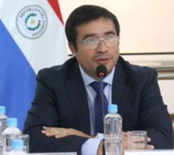 Aceptan renuncia de Ministro de Justicia y destituyen a Comandante - Paraguay.com
