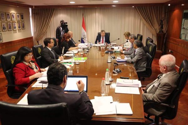 Corte dilata llamar a concurso al cargo de director de RRHH