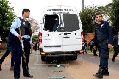 Matan a comisario y liberan a jefe narco en operativo tipo comando