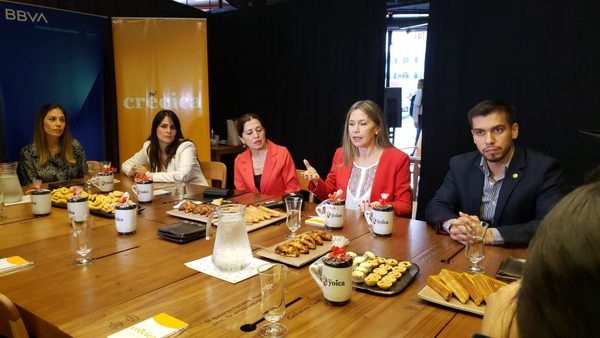 Presentan coaching enfocado en jóvenes
