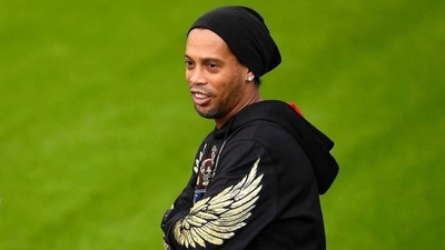 HOY / Ronaldinho volverá a jugar en partido de exhibición
