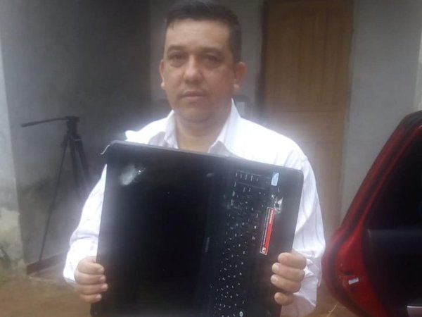 Su compu le salvó: "si no estaba en ese lugar, otra iba a ser la historia"