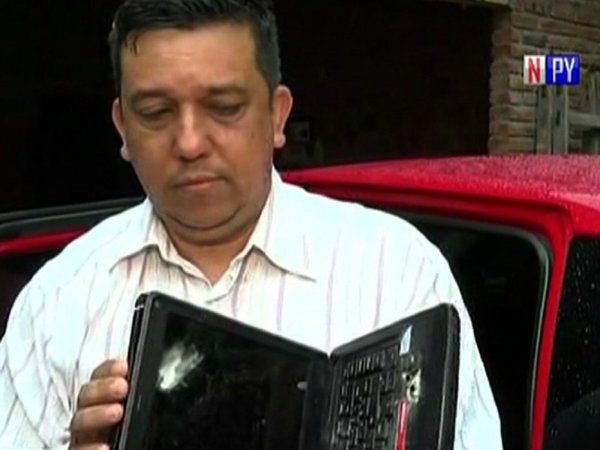 Caso Samura: Profesor dice que una notebook le salvó de un balazo