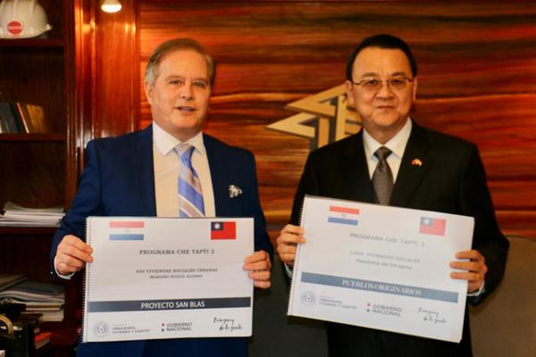 Anuncian construcción de 1.600 viviendas sociales en comunidades indígenas y en MRA | .::Agencia IP::.