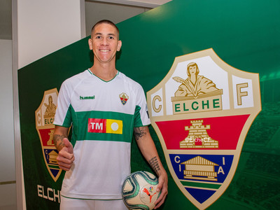Danilo Ortiz es presentado en el Elche