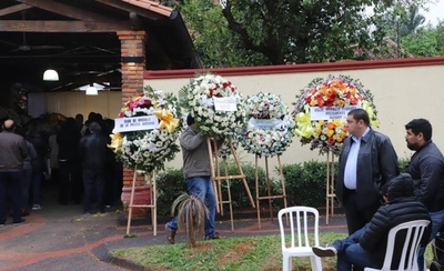 HOY / Acusa familia de comisario: Abdo y Villamayor personas no gratas, "pagaron a narcos"