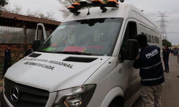 DETIENEN AL DIRECTOR DE LA CARCEL DE EMBOSCADA
