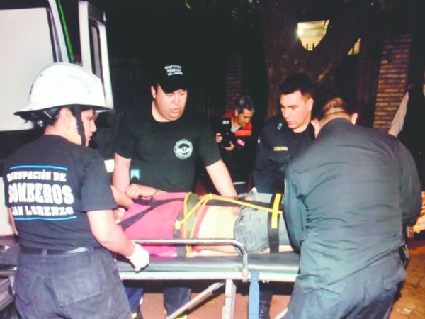Por ka'u argel le clavó cerca del asunto