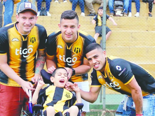Benjamín llevó alegría y brillo a la TOLDERÍA