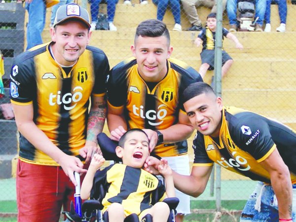 Benjamín llevó alegría y brillo a la TOLDERÍA