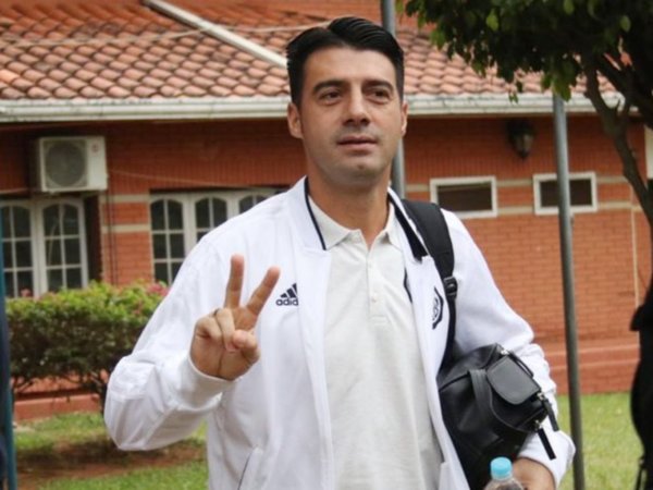 Quiere irse con un título