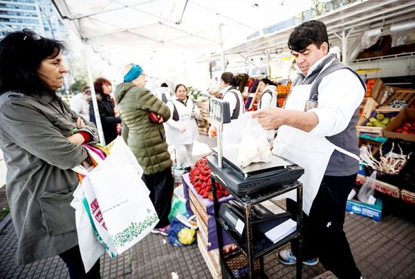 Aumento de inflación en Argentina impacta en precio de bienes básicos - Internacionales - ABC Color