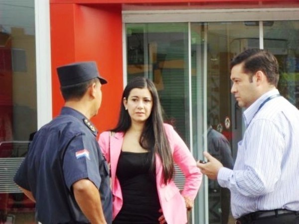 Luqueños rechazan regreso de “narcofiscala” •
