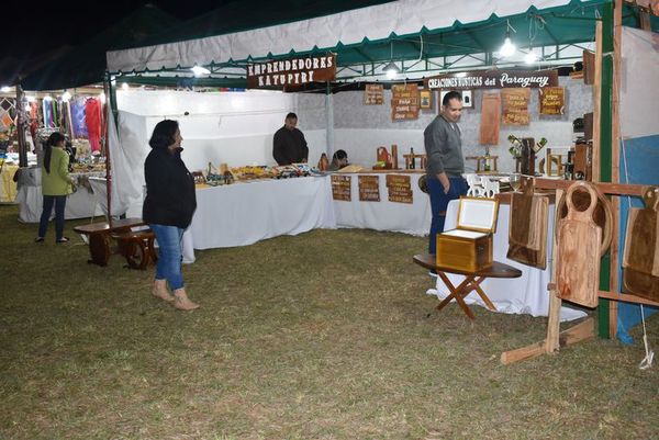 Prosigue la Expo Ayolas con atractivas artesanías  - Nacionales - ABC Color