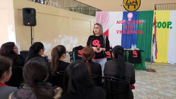 Buscan sensibilizar a estudiantes de Ñemby sobre “Noviazgo sin violencia”