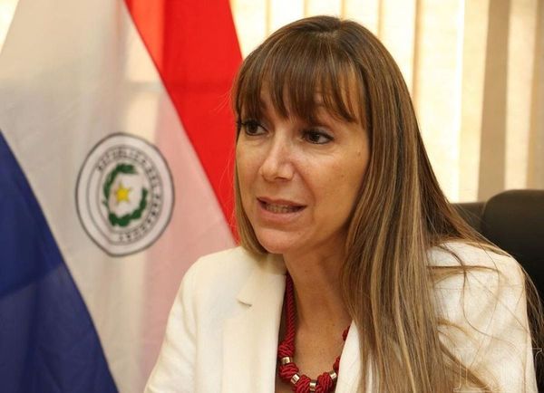 En entorno de Palacio dijeron que fue “radiada”, la ministra del Trabajo asegura: “Sigo en el ministerio” - ADN Paraguayo