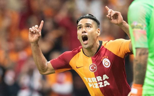 Falcao da la victoria al Galatasaray - Fútbol - ABC Color
