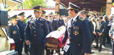 Villamayor debe dar un paso al costado, asegura comisario retirado - Nacionales - ABC Color