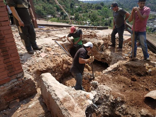 Encuentran más restos óseos en antigua propiedad de Stroessner » Ñanduti