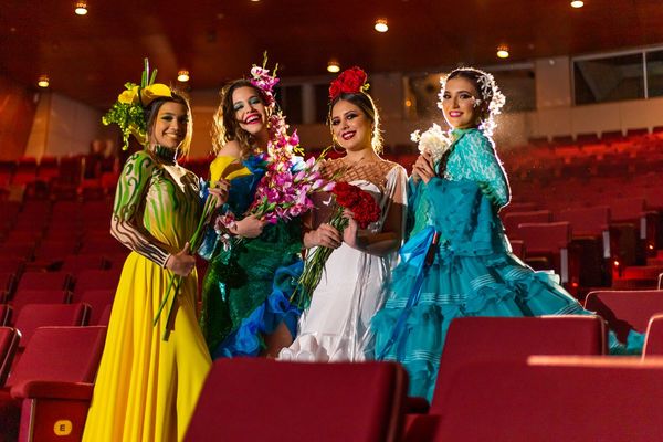 “Un millón de flores” en el Banco Central
