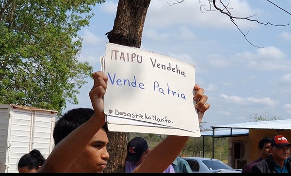 Guardia de Marito impide escrache de un joven