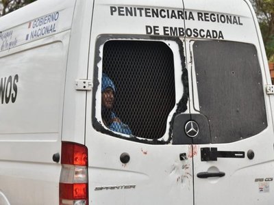 Móvil que llevaba a Samura estuvo gran parte del trayecto sin custodia policial