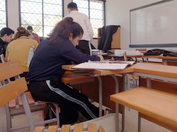 Dan clases de Informática, pero no tienen computadoras en el colegio