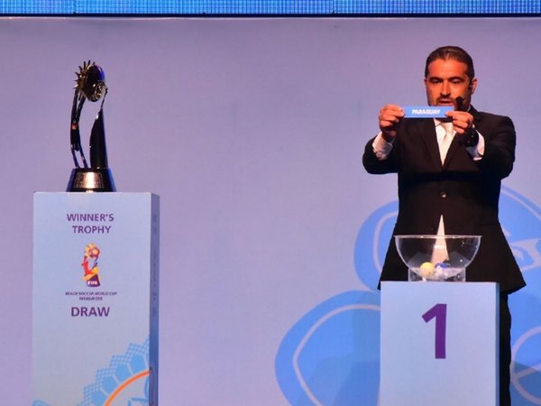 Mundial de fútbol playa definió series