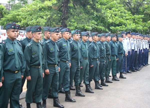 Unos 1200 reservistas pasan a los cuadros de las FF.AA
