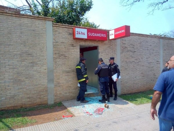 Delincuentes atacan transportador de caudales en Capiatá