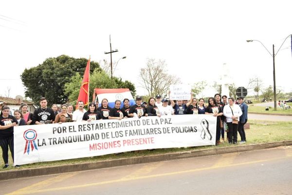 Familiares de la Policía piden renuncia del ministro del Interior - Nacionales - ABC Color