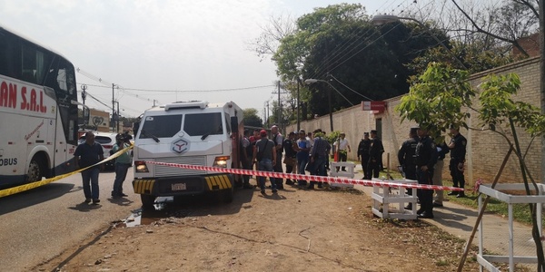 Falleció un guardia en asalto a transportador y piden a Mario Abdo que renuncie - ADN Paraguayo