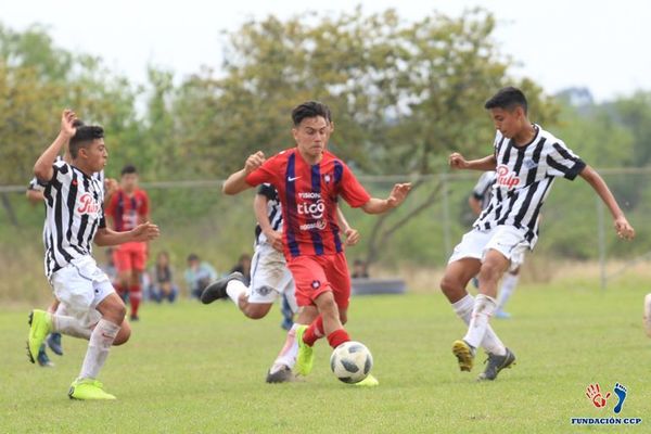 Azulgranas imparables en la Sub 14 - Fútbol - ABC Color