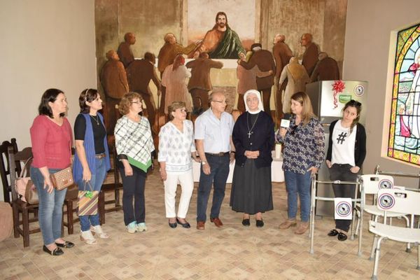 Asociación Paraguaya de Sidney ayuda a hogar de ancianos de Misiones  - Nacionales - ABC Color