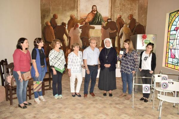 Asociación Paraguaya de Sidney ayuda a hogar de ancianos de Misiones - Nacionales - ABC Color