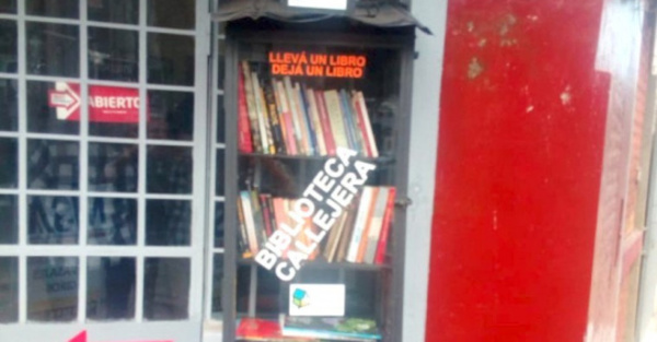 Habilitaron otra biblio callejera en Las Mercedes