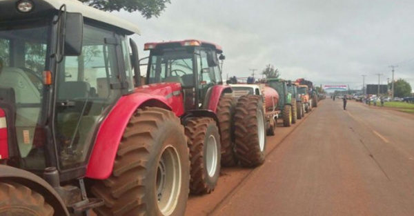 Productores suspenden tractorazo