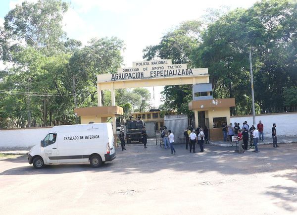 Prisión para ex director y 2 guardias en Agrupación