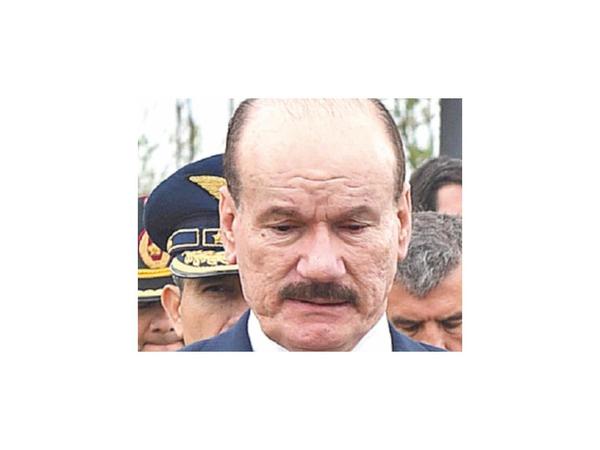 Proyecto no prevé sacar militares a las calles, dice ministro