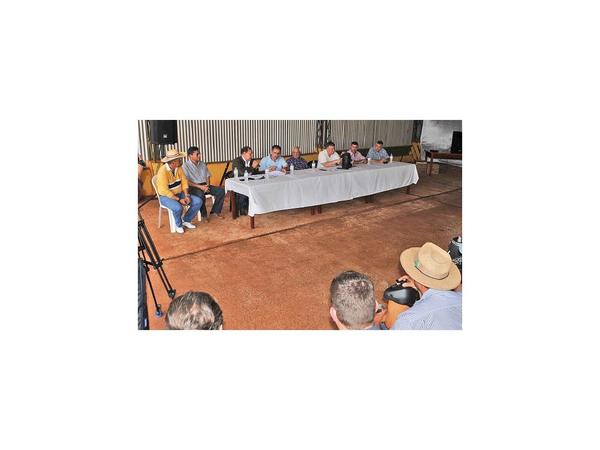 Agrícolas hablarán solo con Marito y descartan tractorazo por ahora