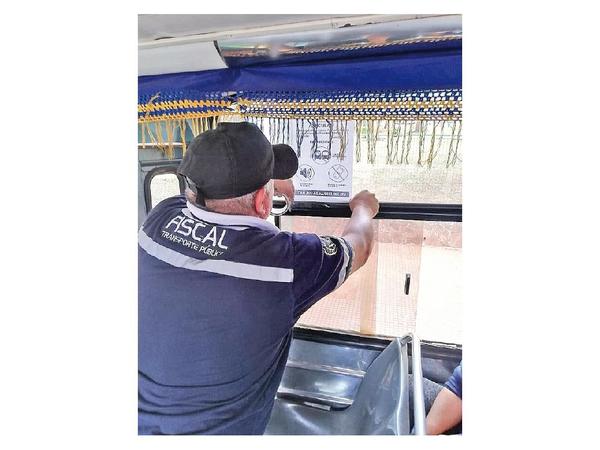 Anuncian sanción por uso de  celular y carreras en buses