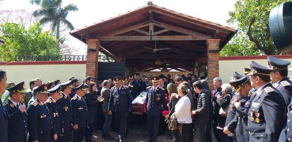 Familiares de comisario muerto preparan manifestación para exigir destitución de Villamayor - ADN Paraguayo