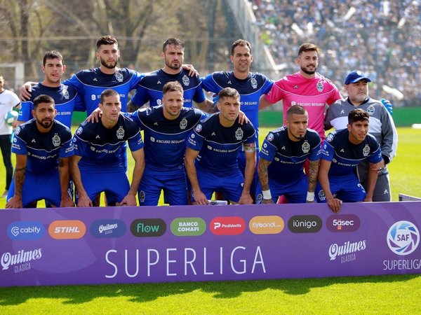 Amargo debut de Maradona como técnico de Gimnasia