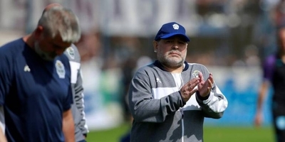 HOY / Amargo debut de Maradona como técnico de Gimnasia