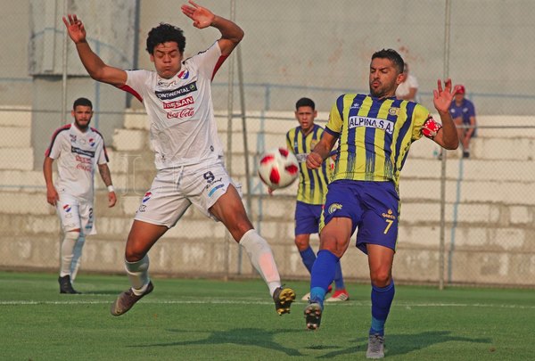 Nacional recibe a 'Chiqui' con goleada y entierra a Capiatá